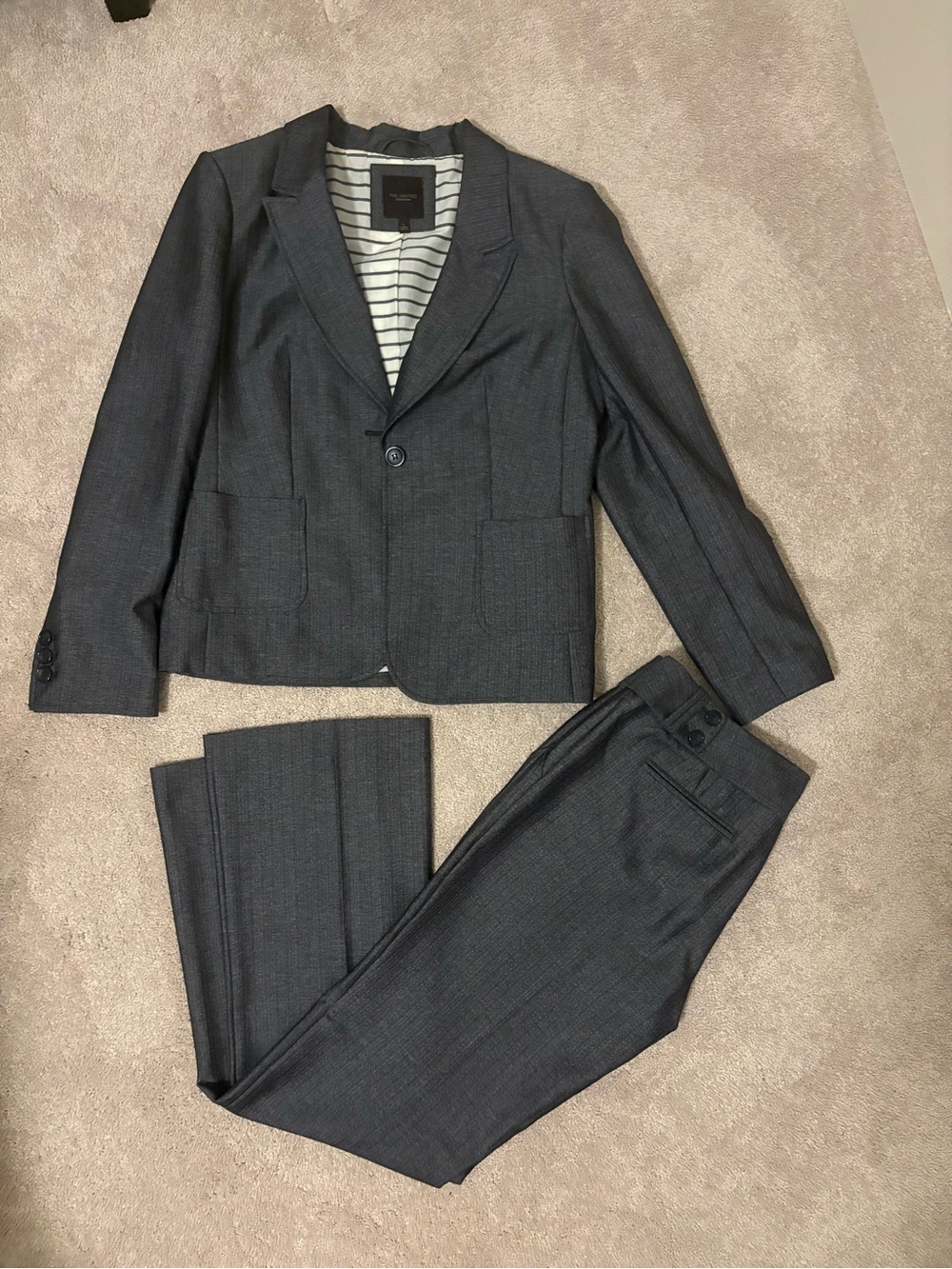 The Limited Women’s Charcoal Two-Piece Suit